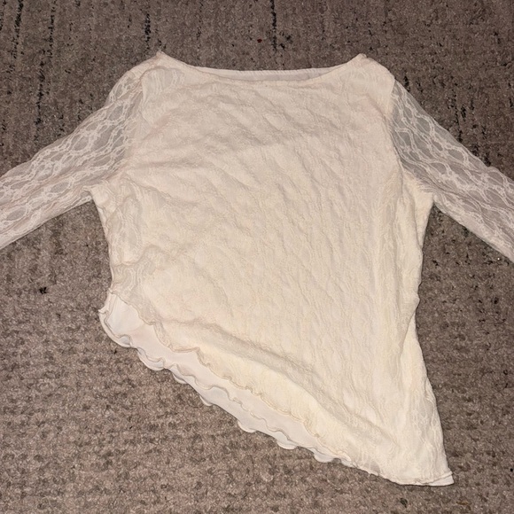 Tops - White dainty lace top